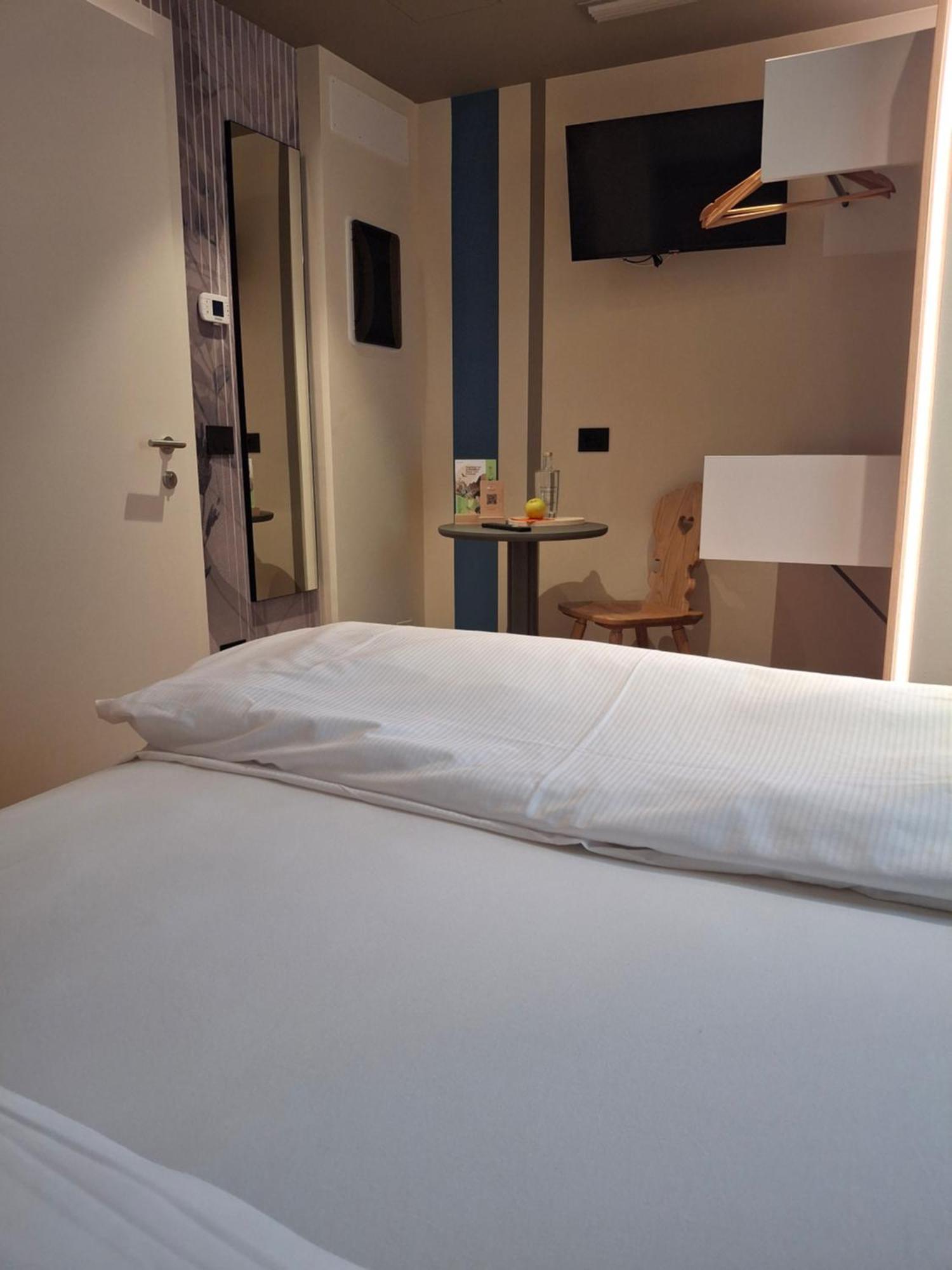 Hotel Dolomiti Saone Tione di Trento Bagian luar foto