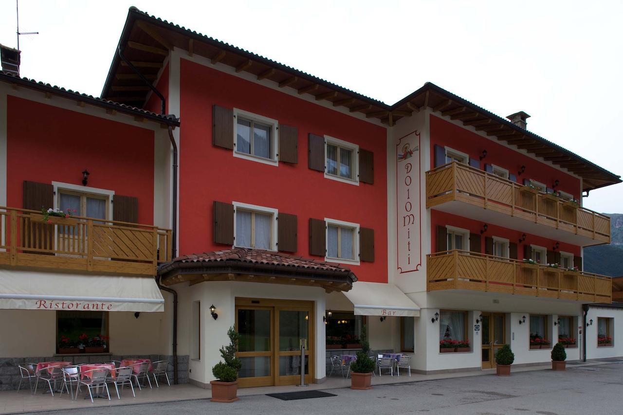 Hotel Dolomiti Saone Tione di Trento Bagian luar foto